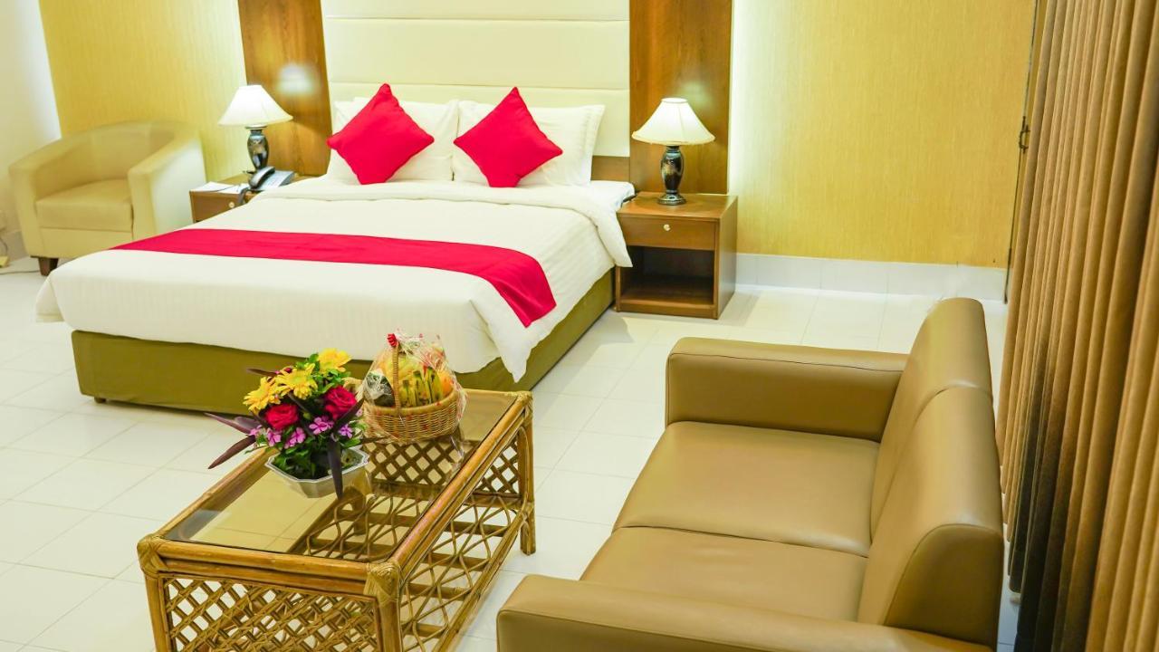 Asia Pacific Hotel Dhaka Eksteriør billede