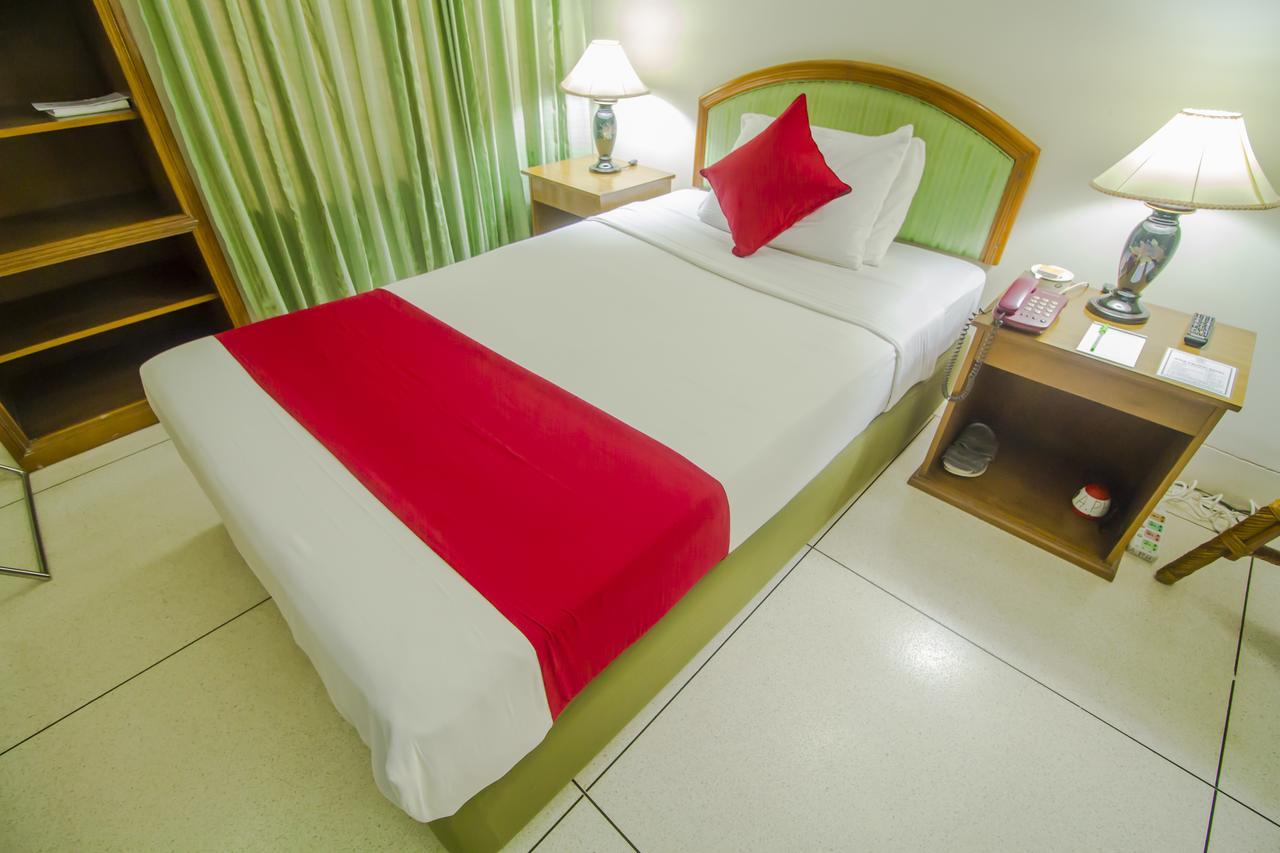 Asia Pacific Hotel Dhaka Eksteriør billede